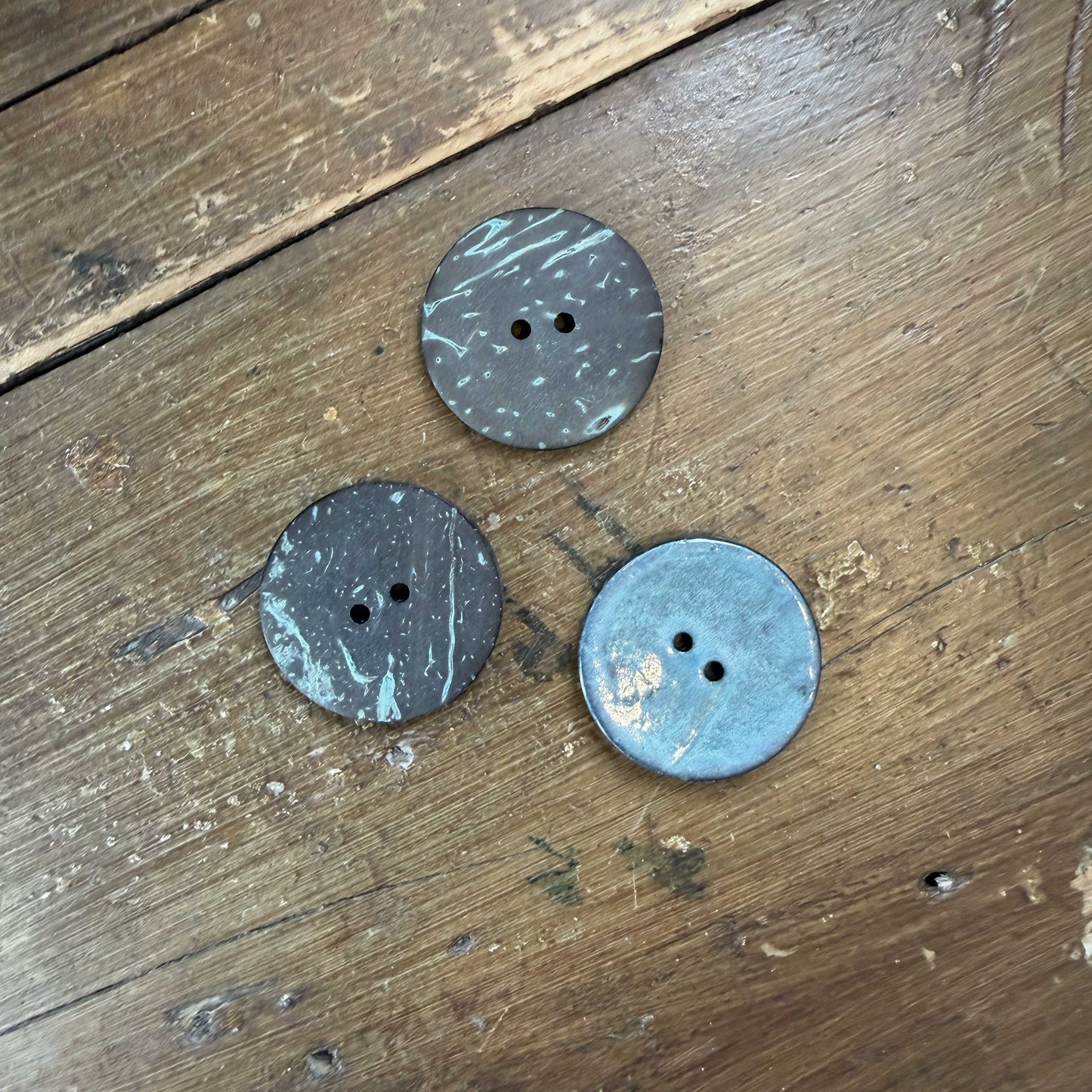 Kokosnoot knoop lichtblauw - 30 mm