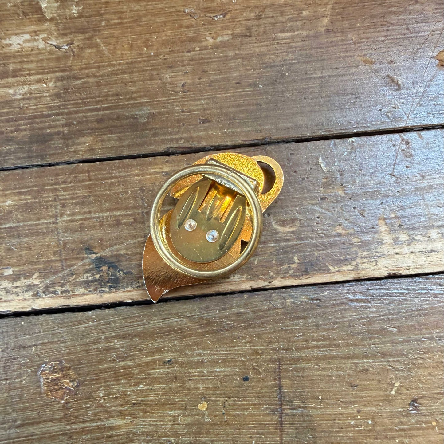 Vintage sjaalclip bladvorm goud