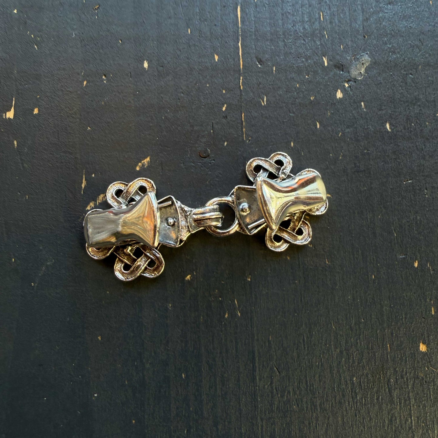 Vestsluiting zilver knoopmotief
