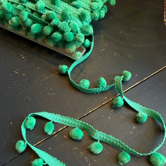 Bolletjesband pompoms zeegroen