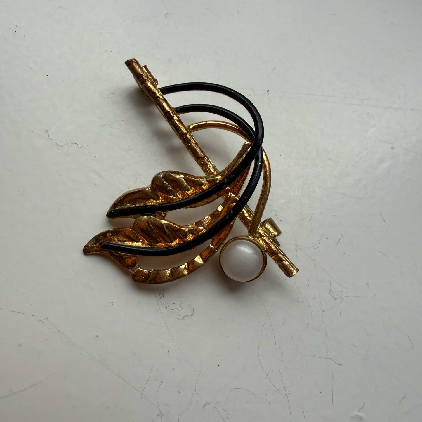 Vintage broche goud met parel