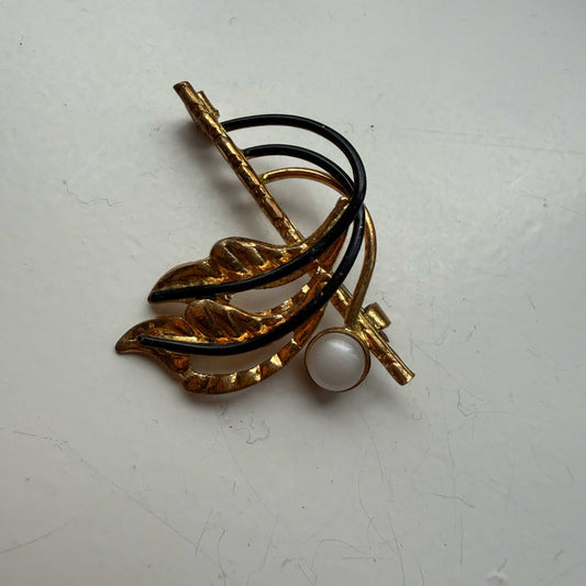 Vintage broche goud met parel