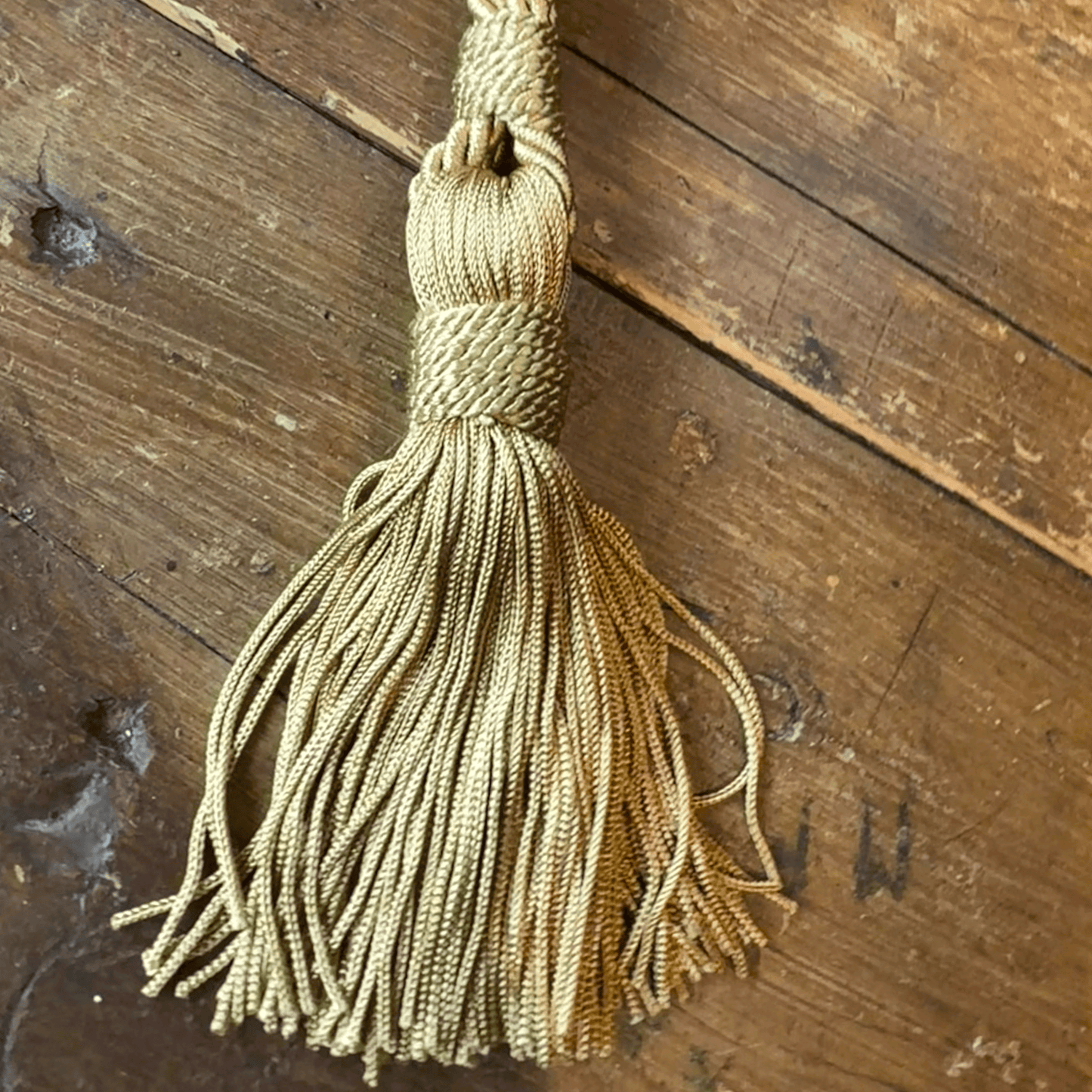 Embrasse met kwast - goud - 38 cm