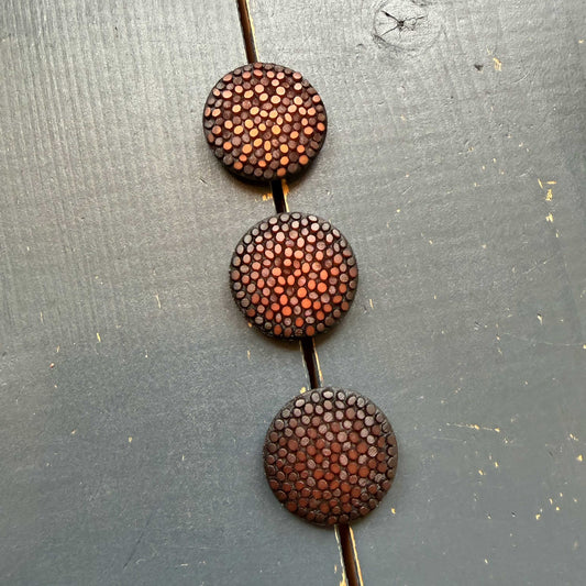Grafische designknoop bruin