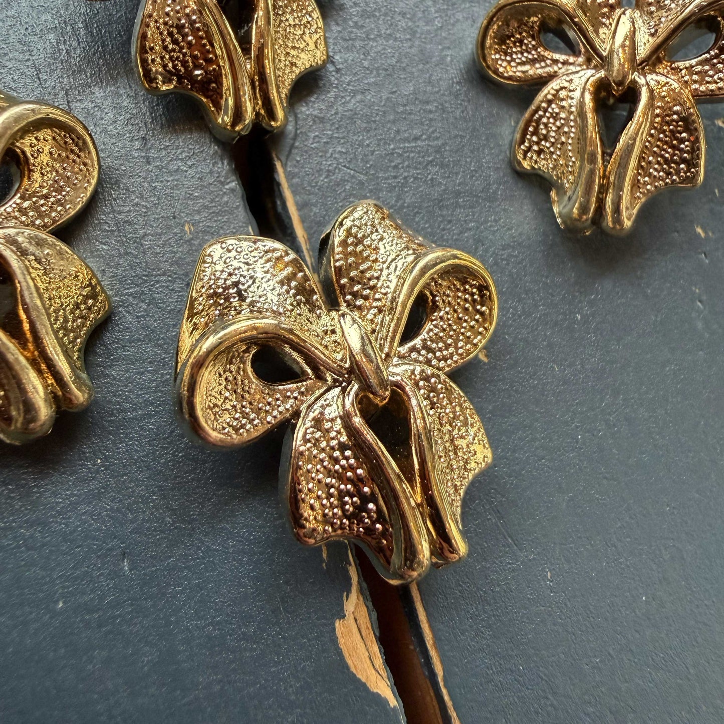 Gouden strikknoop