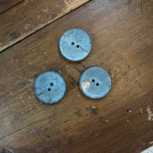 Kokosnoot knoop lichtblauw - 30 mm