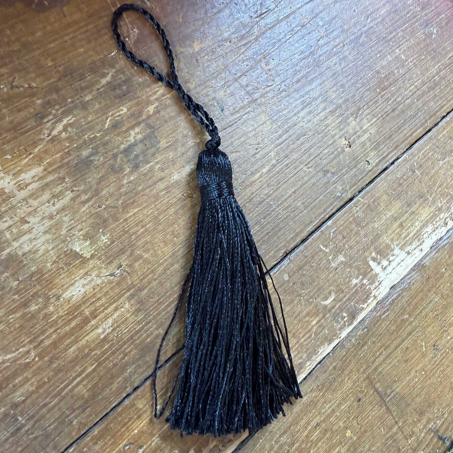 Kwastje zwart 7 cm
