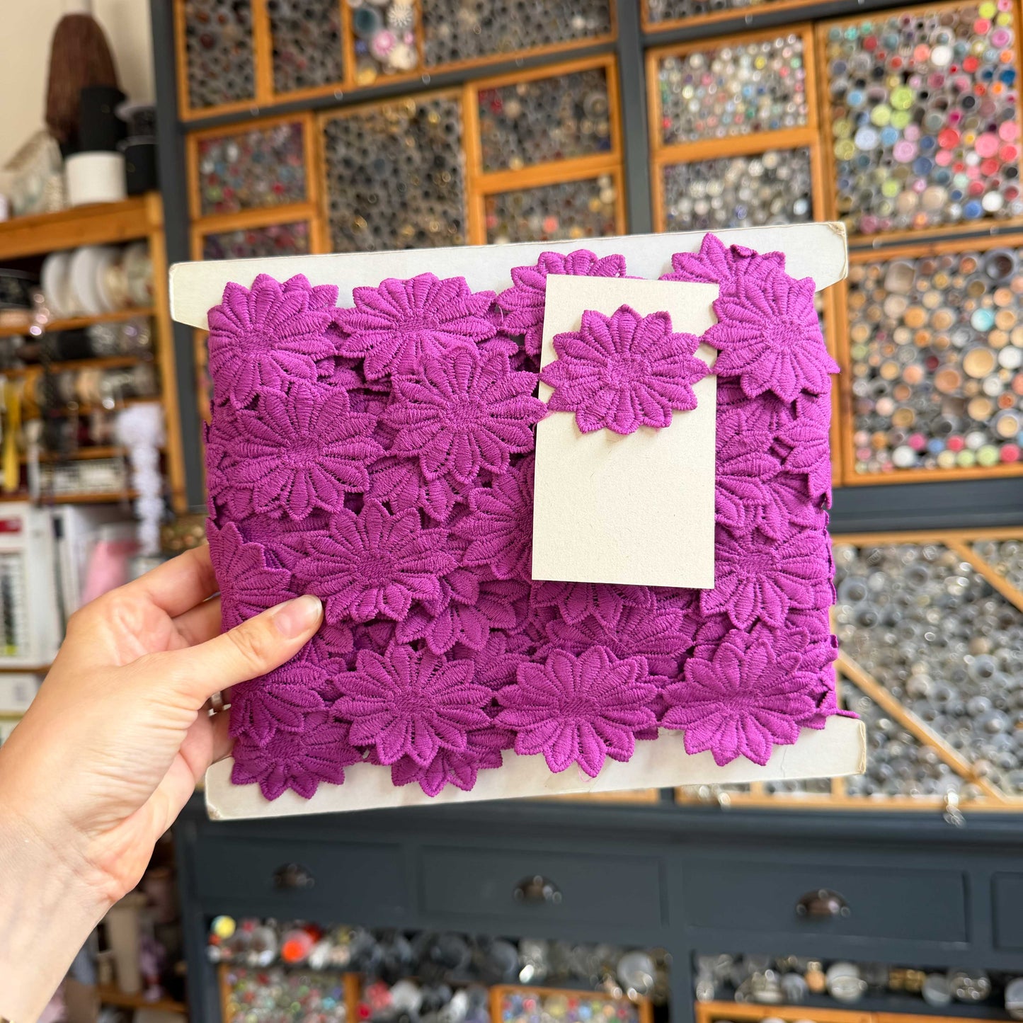 Bloemen sierband paars