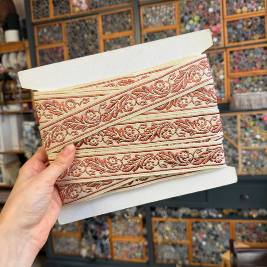 Sierband crème met oudroze