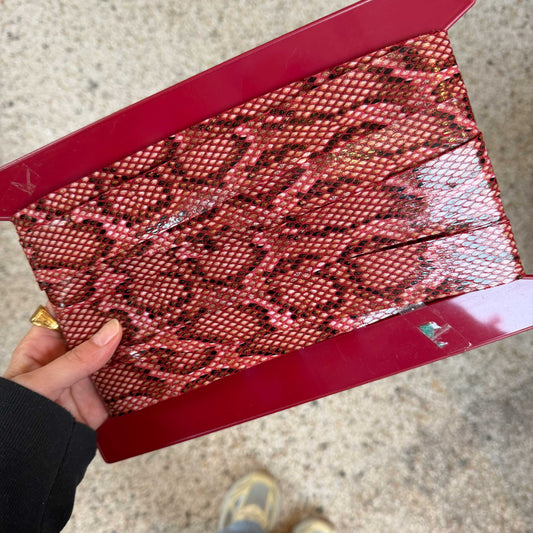 Sierband slangenprint rood