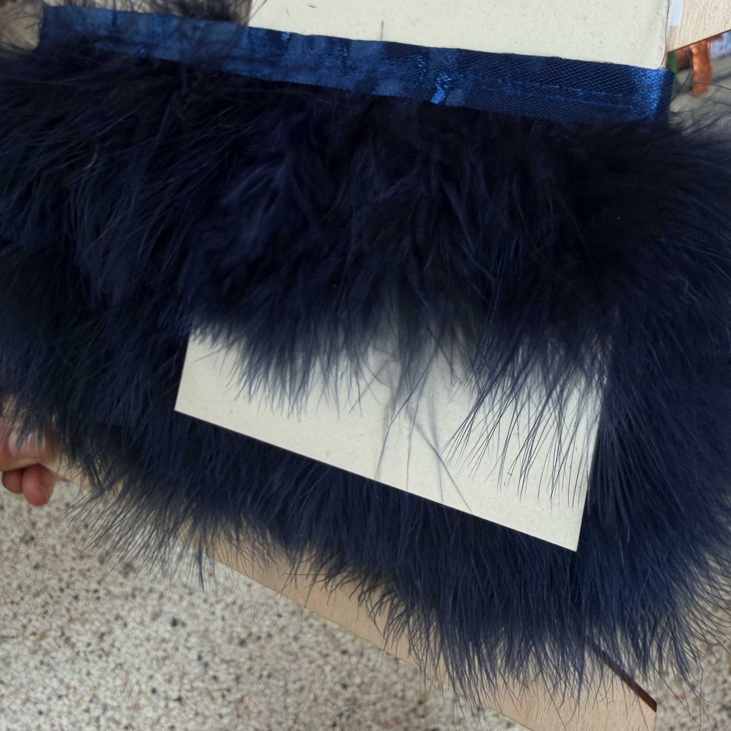 Sierband met veren donkerblauw