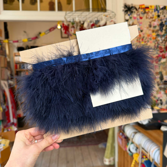 Sierband met veren donkerblauw