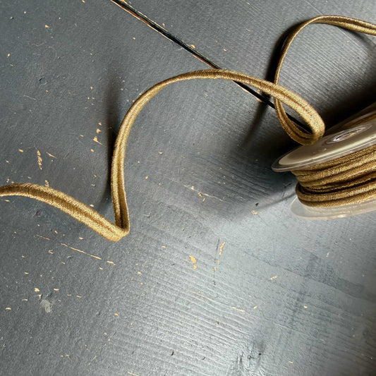 Soutache koord goud breed