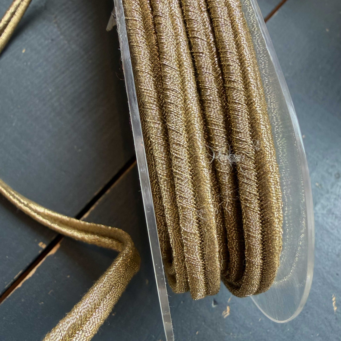 Soutache koord goud breed