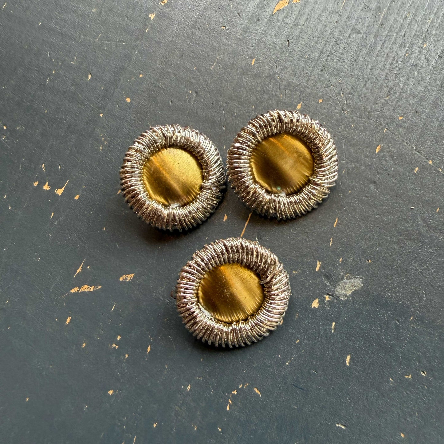 Zilveren knoop met gouden binnenkant - 25 mm