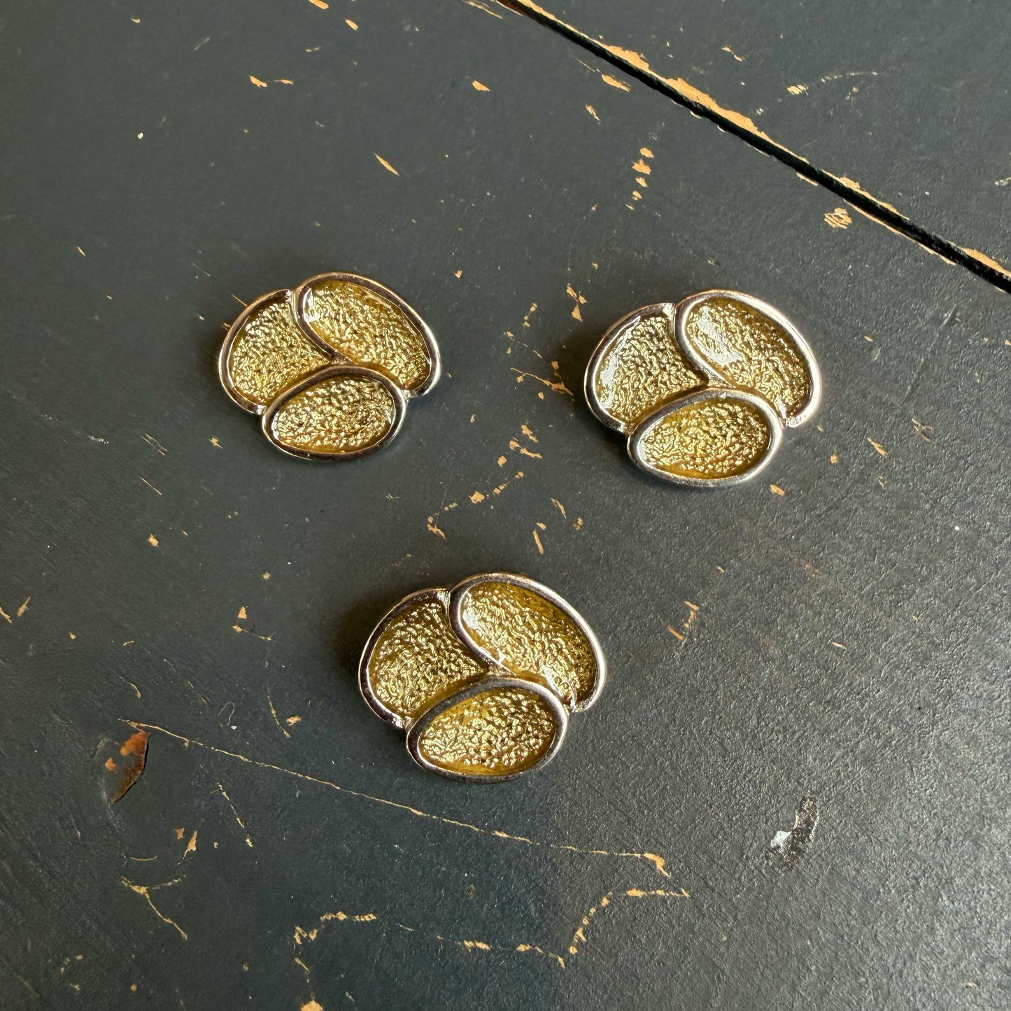 Zilveren organische knoop met goud