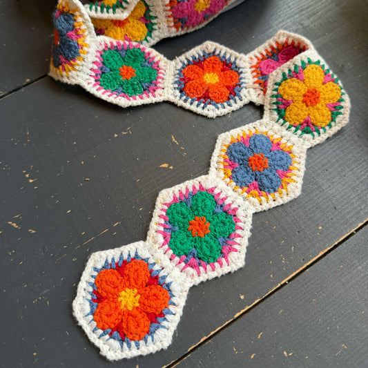Granny square band bloemen